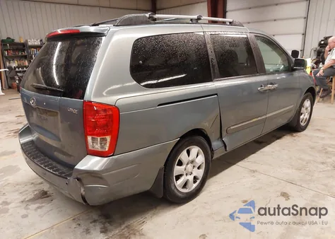 2008 Hyundai Entourage Gls/Limited z USA, uszkodzony, nr VIN KNDMC233186047346